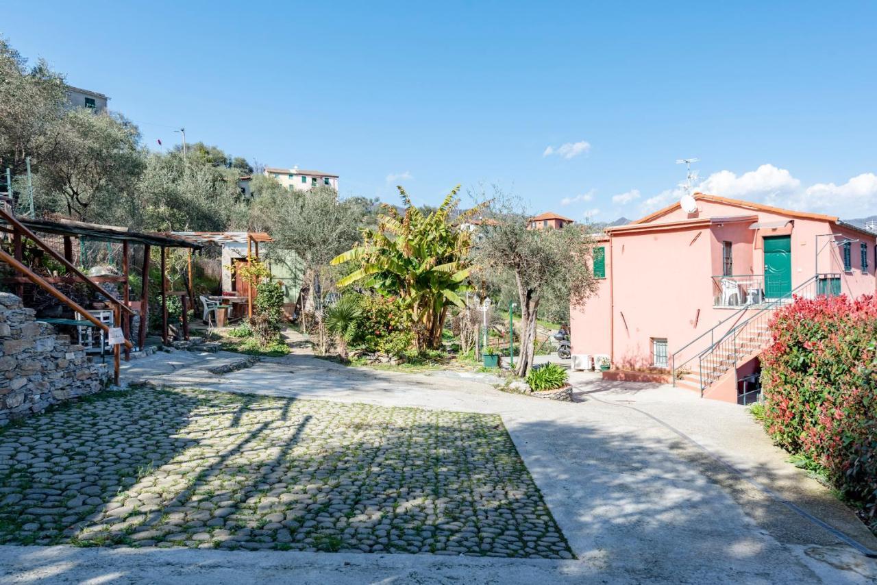Alla Casa Rosa, Peaceful Apartment Surrounded By Greenery With Free Parking, Wifi & Air Conditioning Rapallo Exterior photo