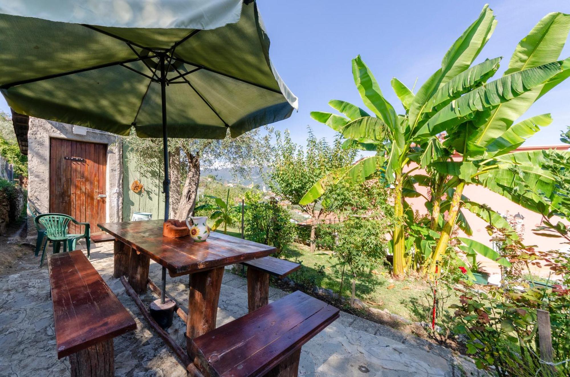 Alla Casa Rosa, Peaceful Apartment Surrounded By Greenery With Free Parking, Wifi & Air Conditioning Rapallo Exterior photo