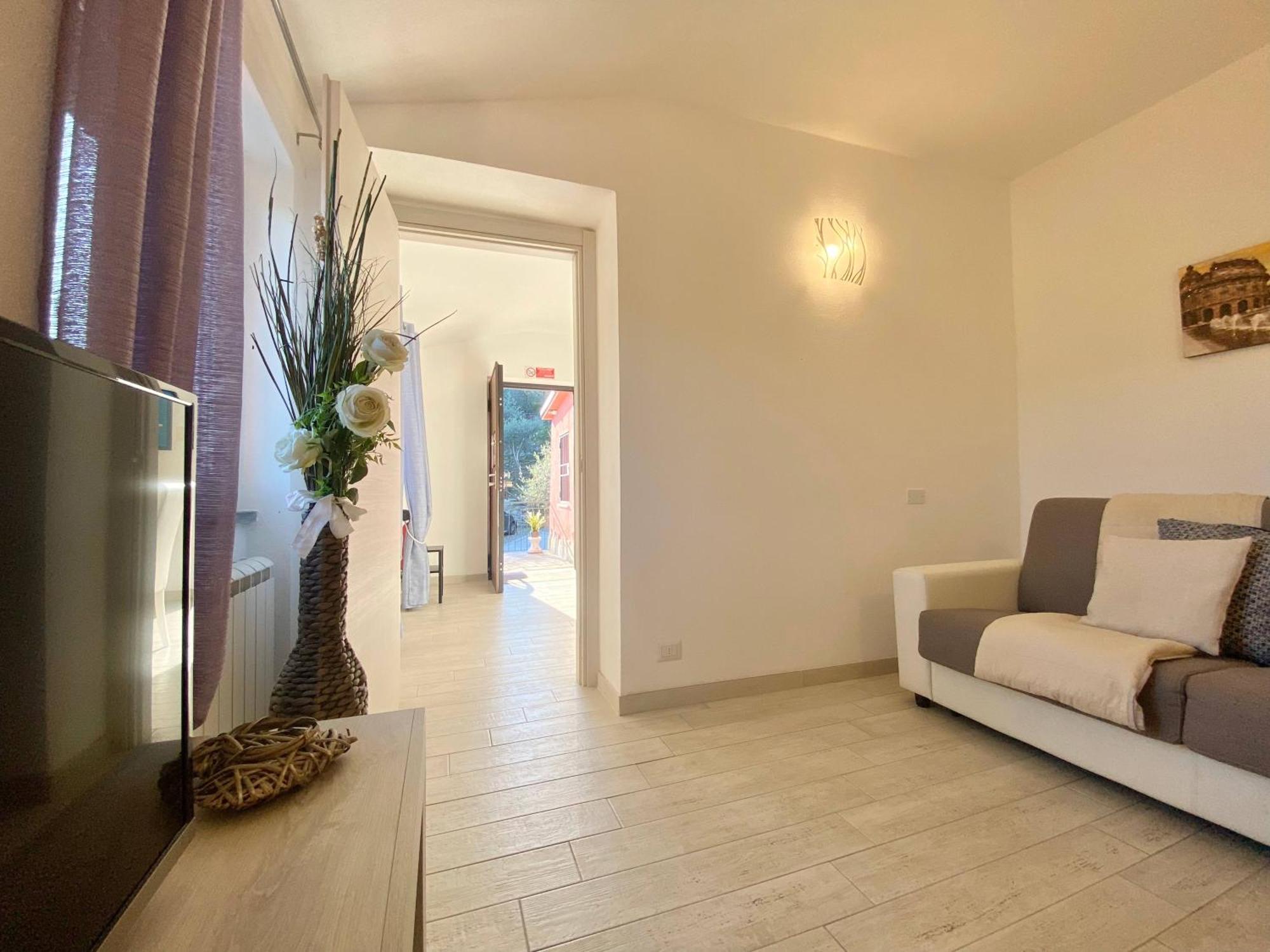 Alla Casa Rosa, Peaceful Apartment Surrounded By Greenery With Free Parking, Wifi & Air Conditioning Rapallo Exterior photo