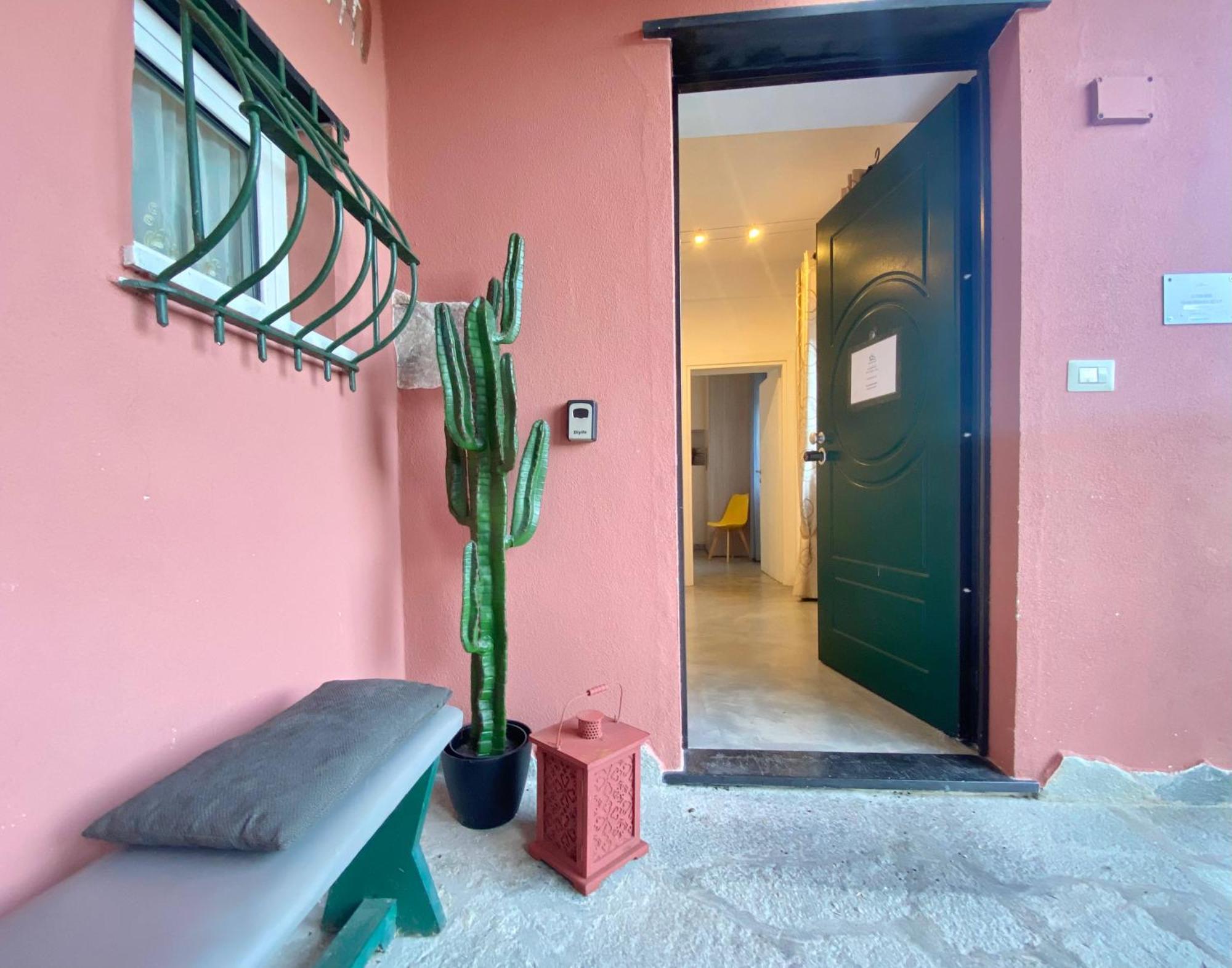 Alla Casa Rosa, Peaceful Apartment Surrounded By Greenery With Free Parking, Wifi & Air Conditioning Rapallo Exterior photo